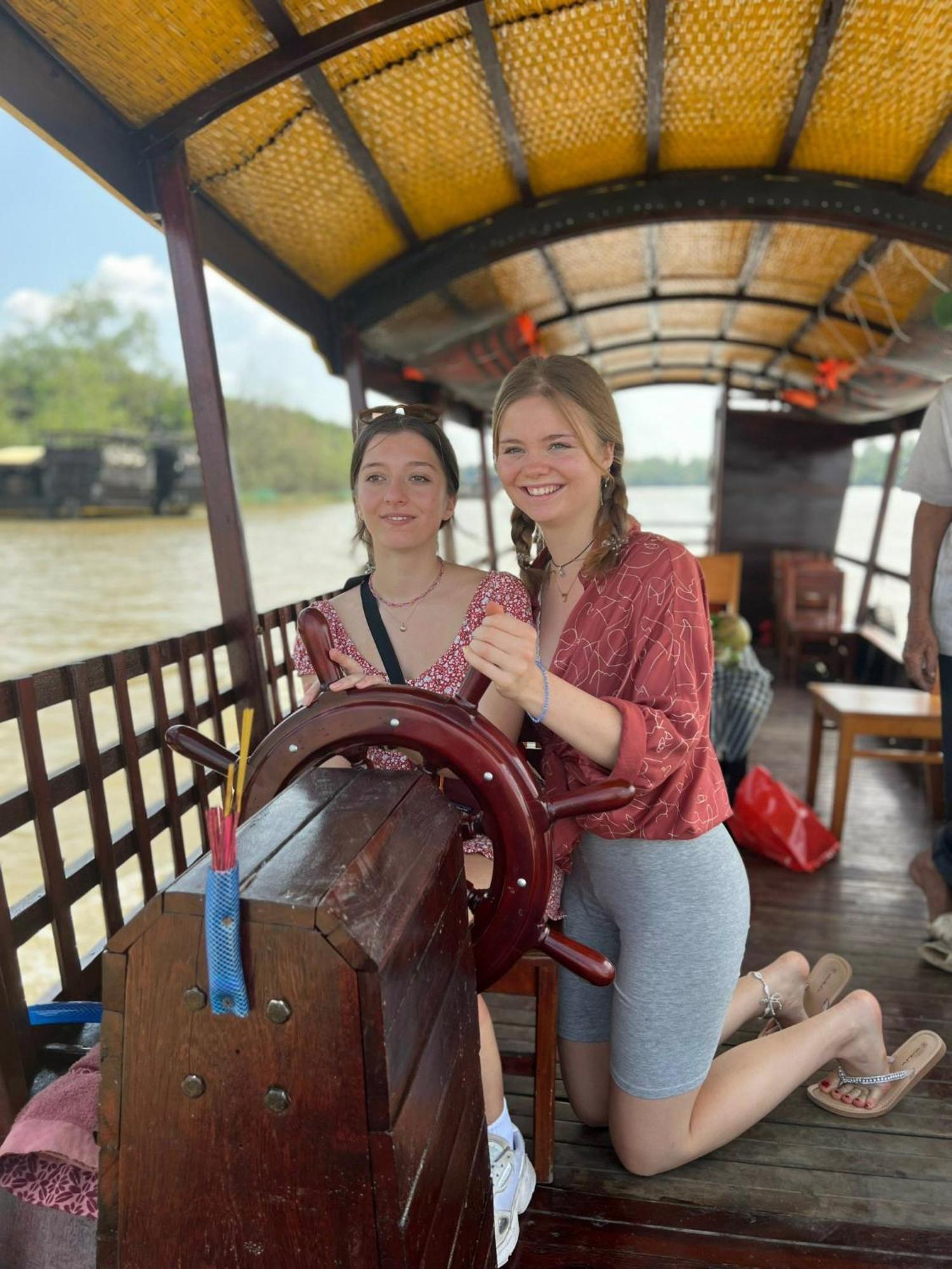 Hide Away Bungalows In Ben Tre City Eksteriør billede