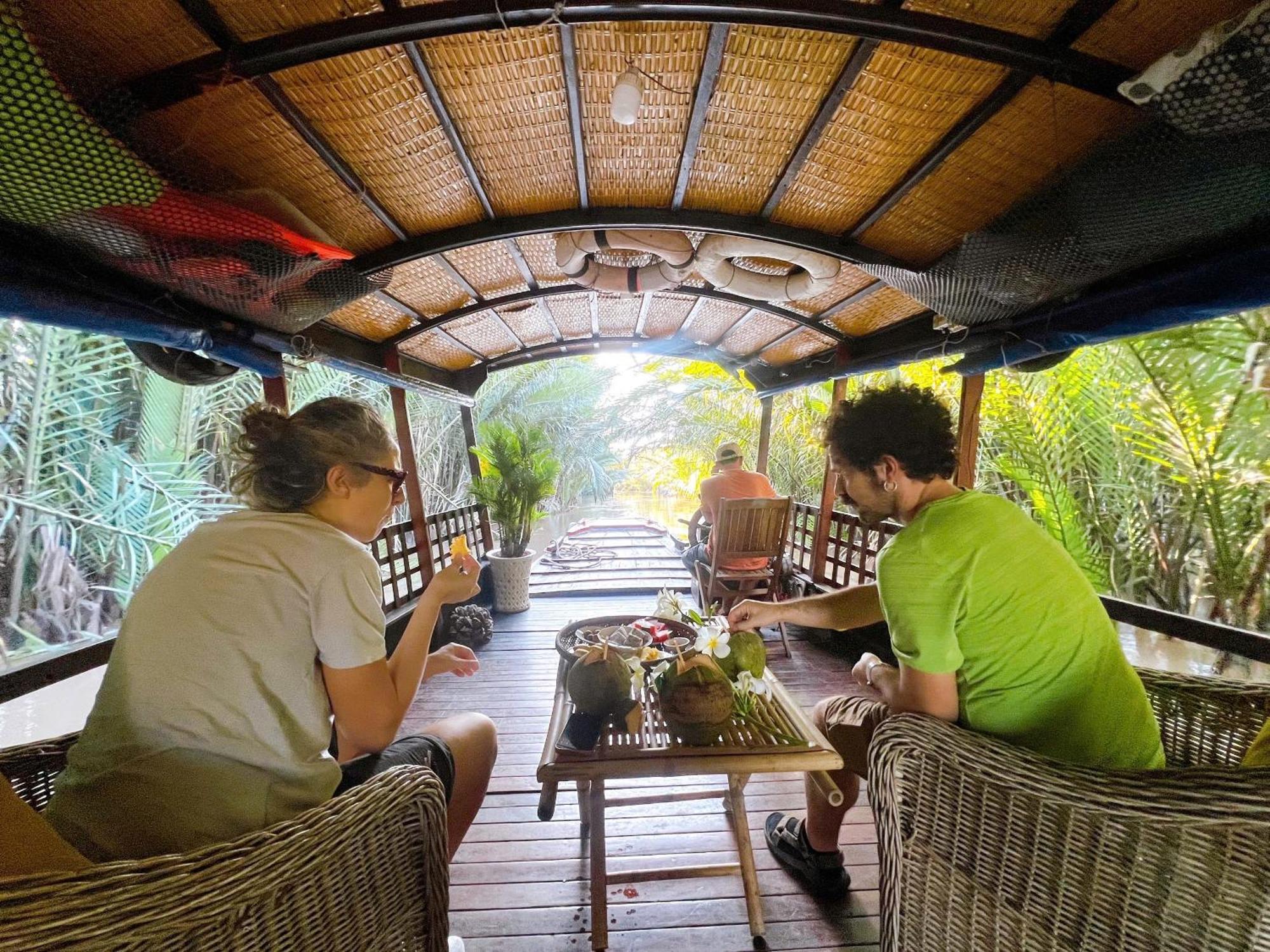 Hide Away Bungalows In Ben Tre City Eksteriør billede